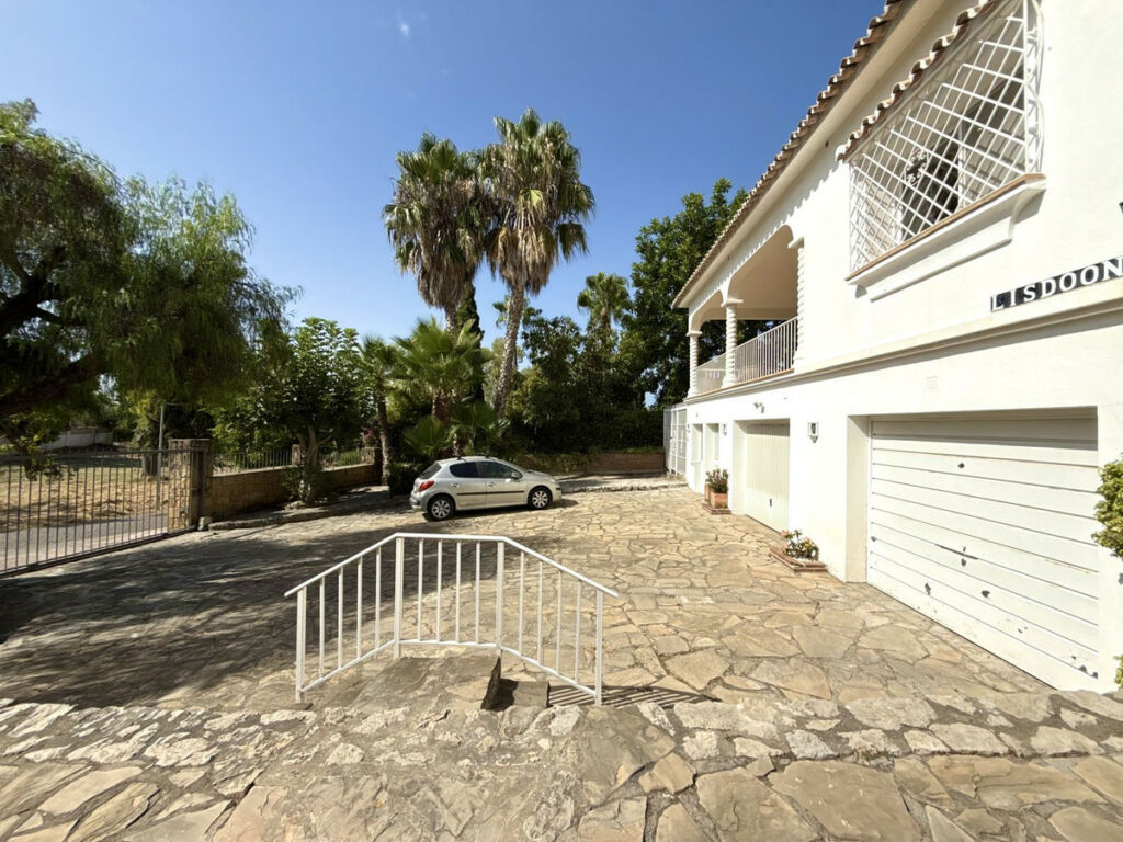 Semi-Detached House San Pedro de Alcántara Málaga - image 8