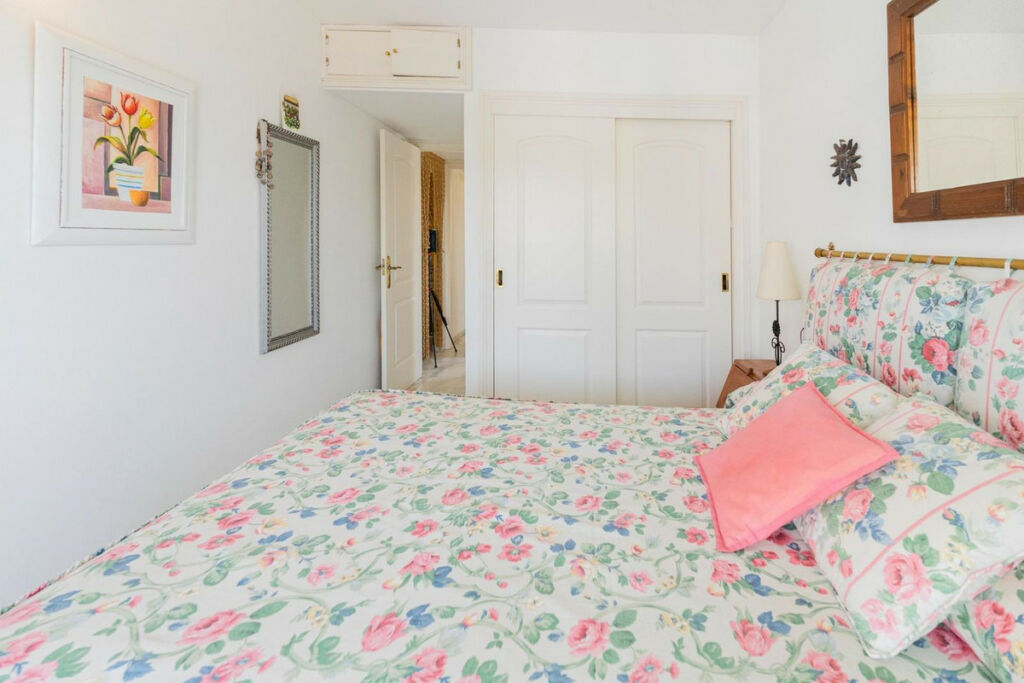 Middle Floor Apartment Marbella Málaga - image 7