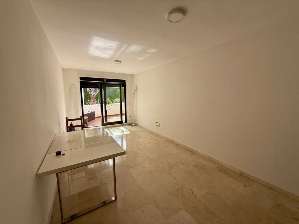 Ground Floor Apartment Cancelada Málaga - image 7