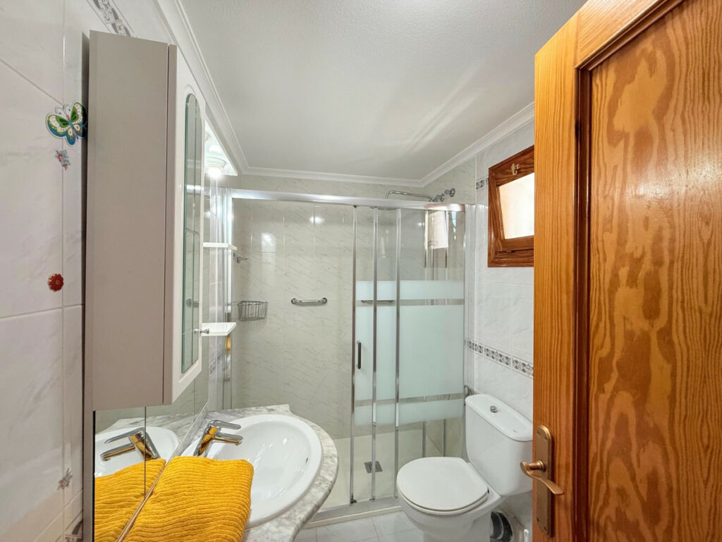 Middle Floor Apartment La Mata Alicante - image 7