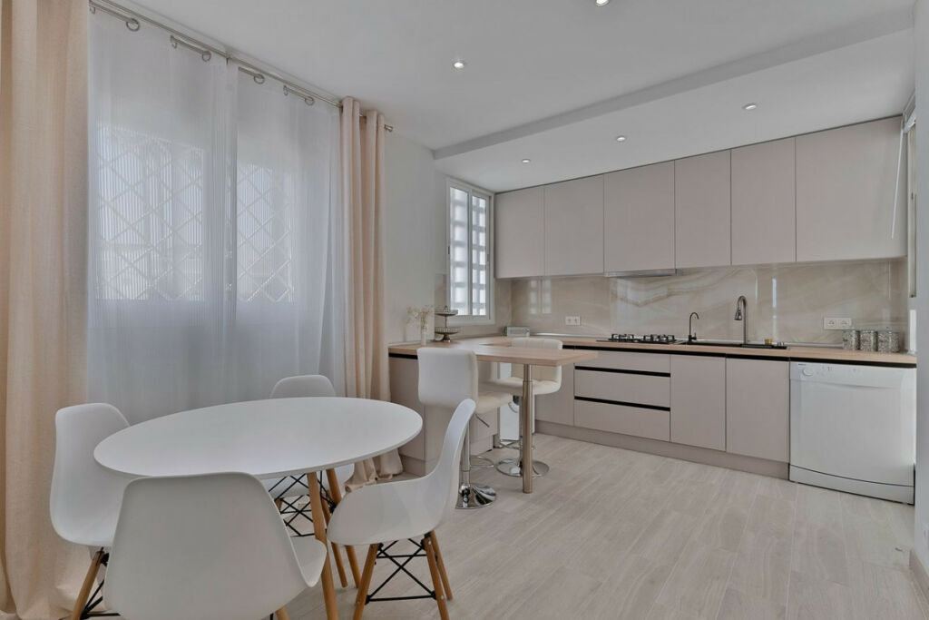 Penthouse Bel Air Málaga - image 7
