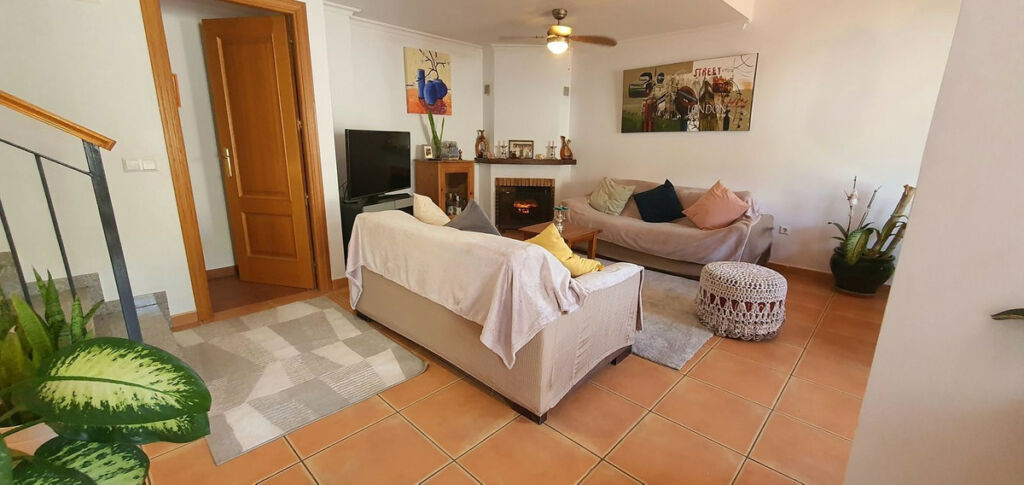 Townhouse Fuengirola Málaga - image 7