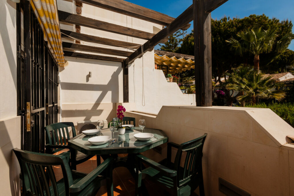 Middle Floor Apartment Sierra Blanca Málaga - image 7