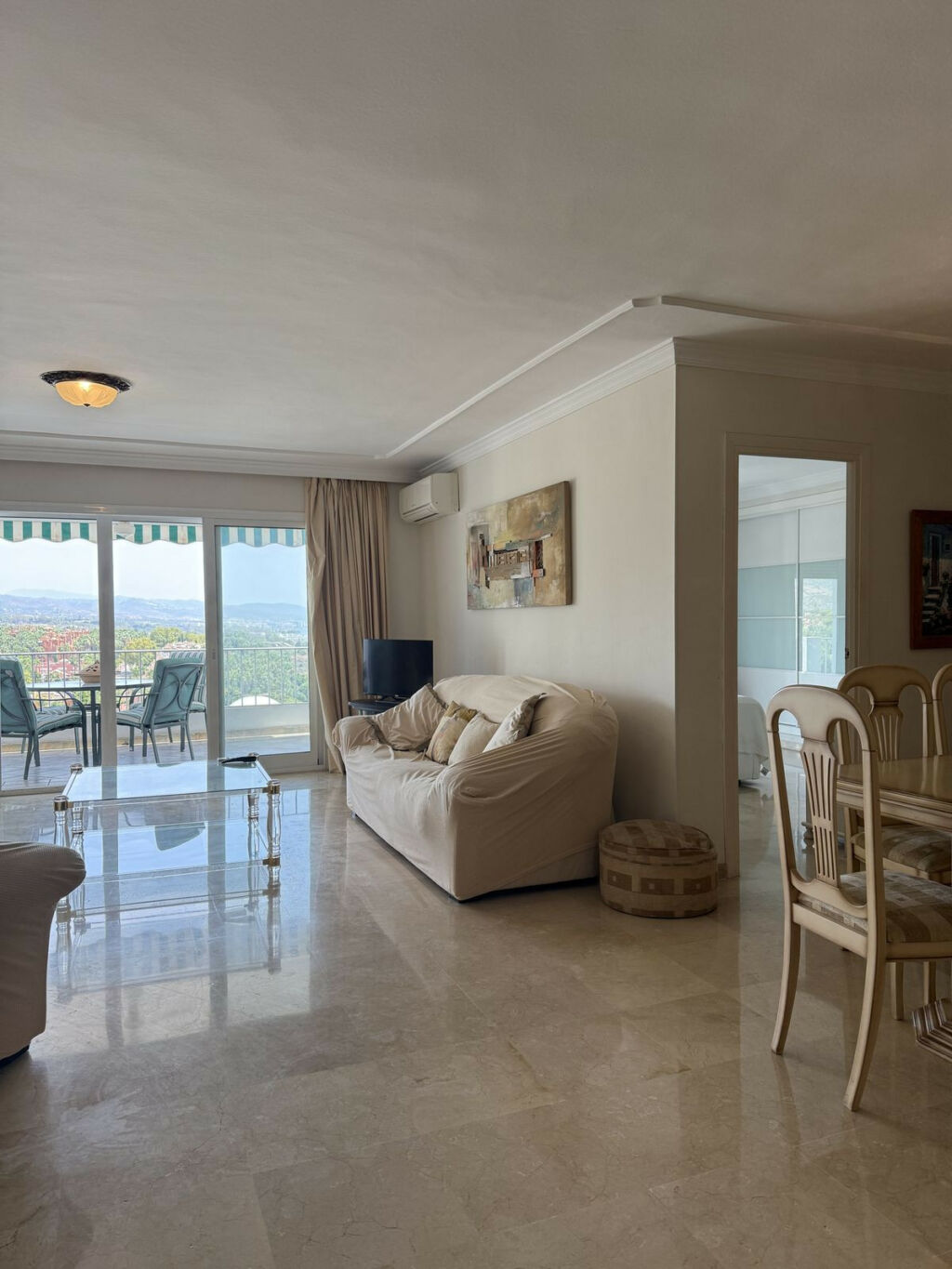 Middle Floor Apartment Nueva Andalucía Málaga - image 7