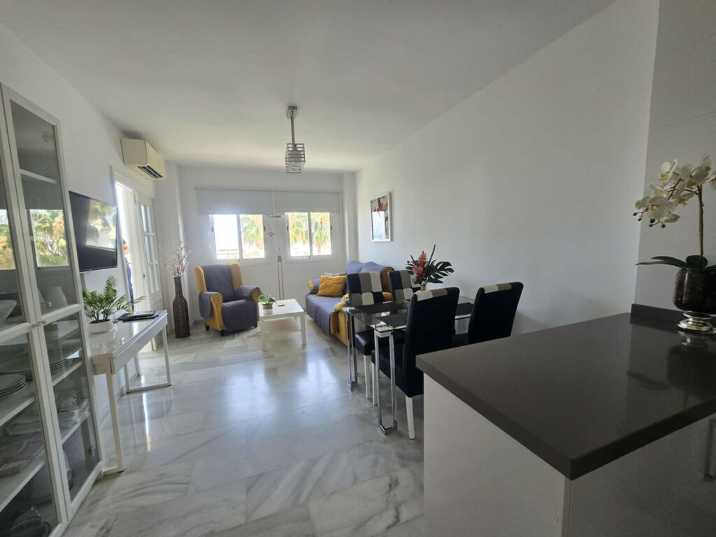 Middle Floor Apartment Benalmadena Costa Málaga - image 7