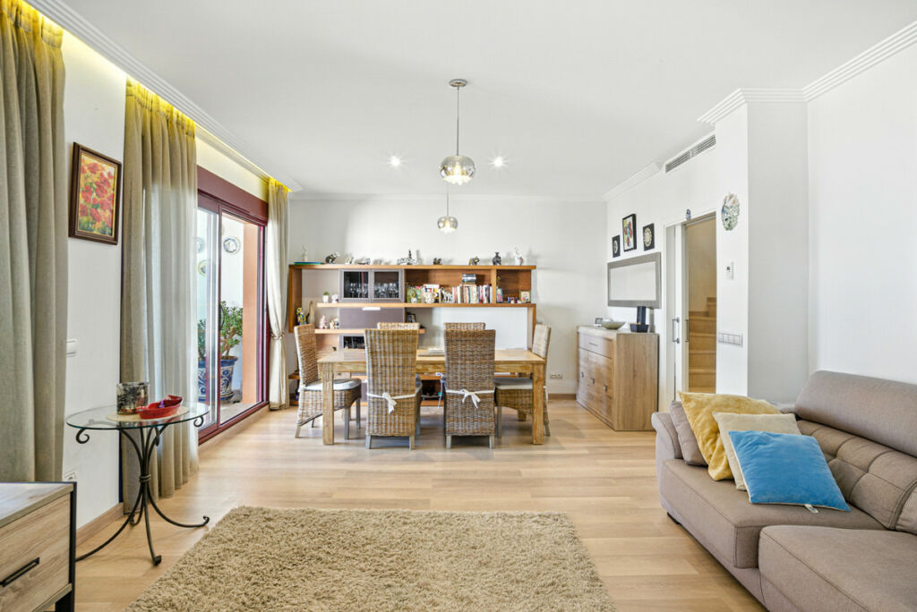 Townhouse Benahavís Málaga - image 7