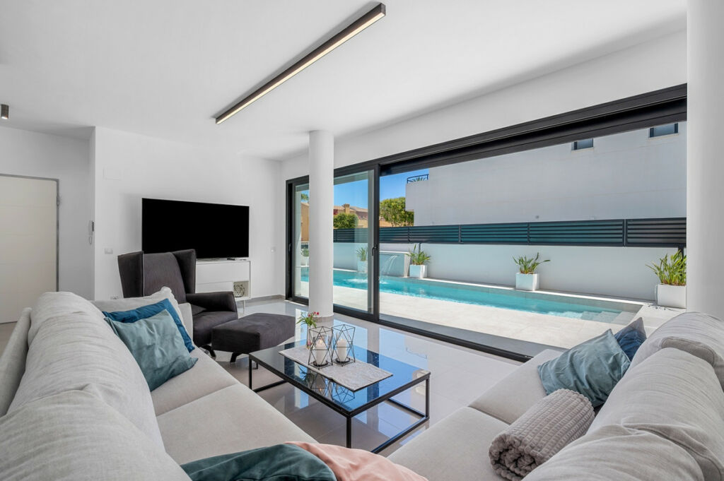 Detached Villa Guardamar del Segura Alicante - image 7