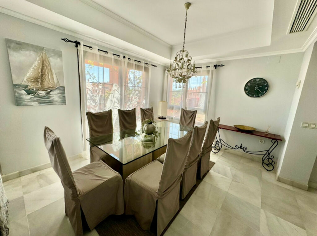 Penthouse New Golden Mile Málaga - image 7