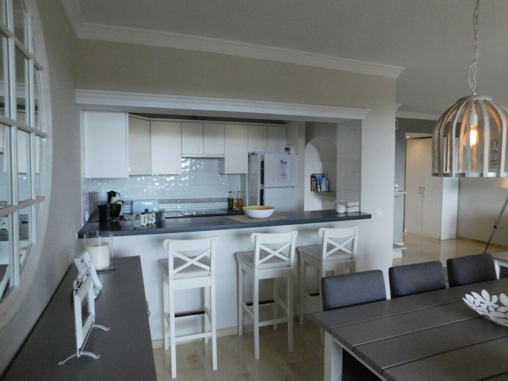 Ground Floor Apartment Elviria Málaga - image 7