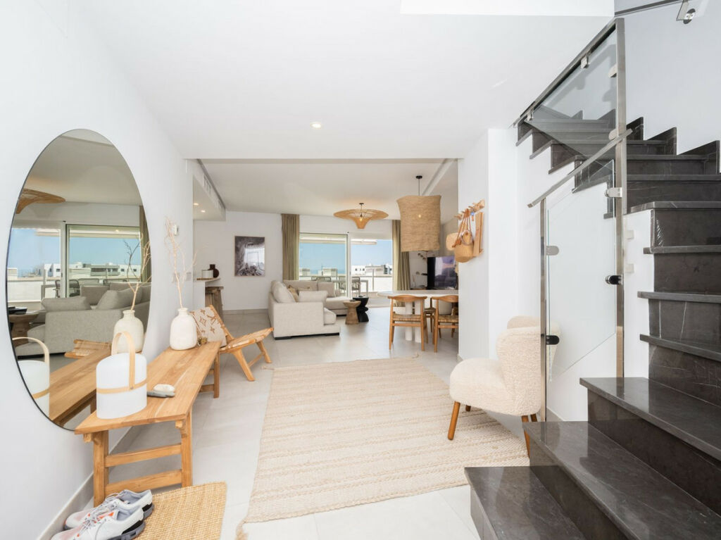 Penthouse Duplex Altos de los Monteros Málaga - image 7