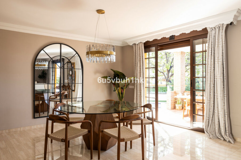 Detached Villa San Pedro de Alcántara Málaga - image 7