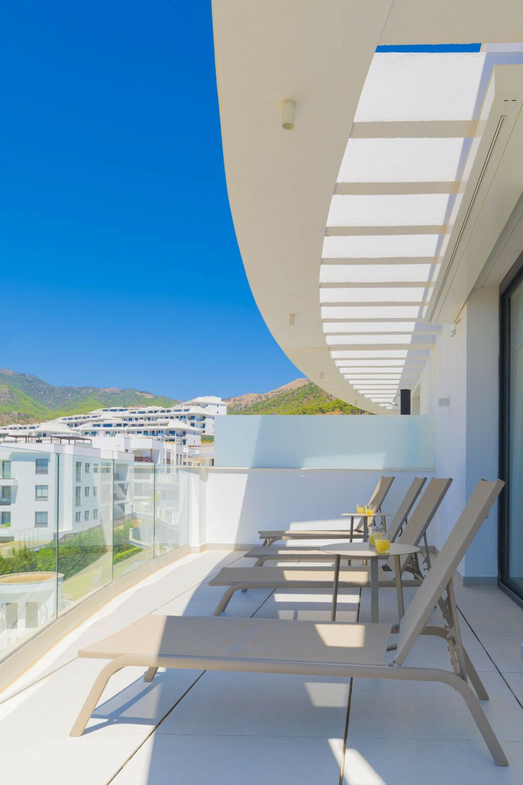 Penthouse Fuengirola Málaga - image 7