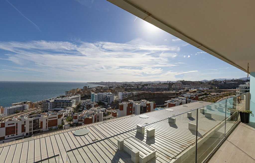 Middle Floor Apartment Fuengirola Málaga - image 7