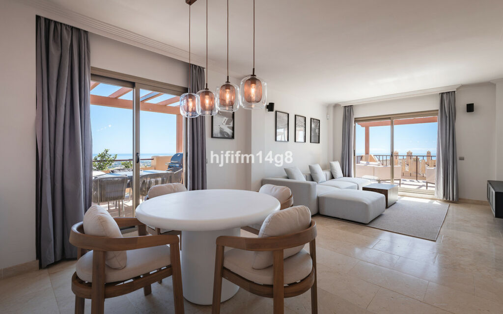 Penthouse Benahavís Málaga - image 8