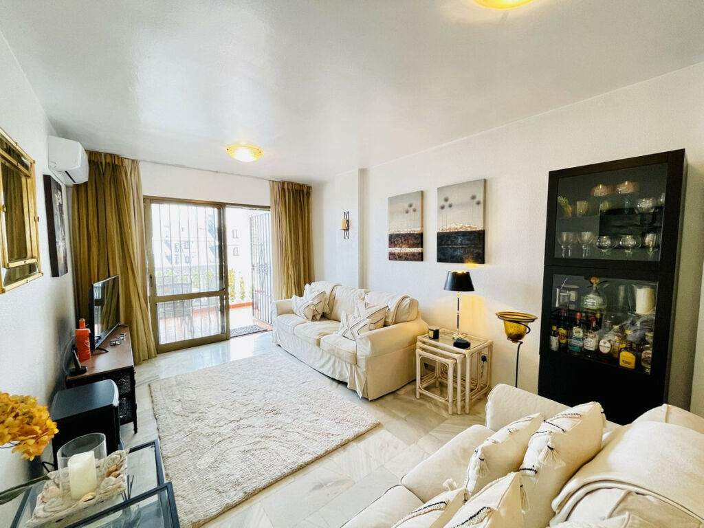 Ground Floor Apartment Riviera del Sol Málaga - image 7