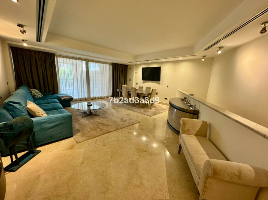 Ground Floor Apartment San Pedro de Alcántara Málaga - image 7