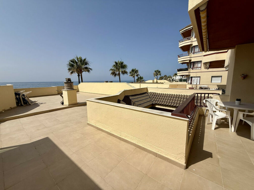 Middle Floor Apartment Mijas Costa Málaga - image 7