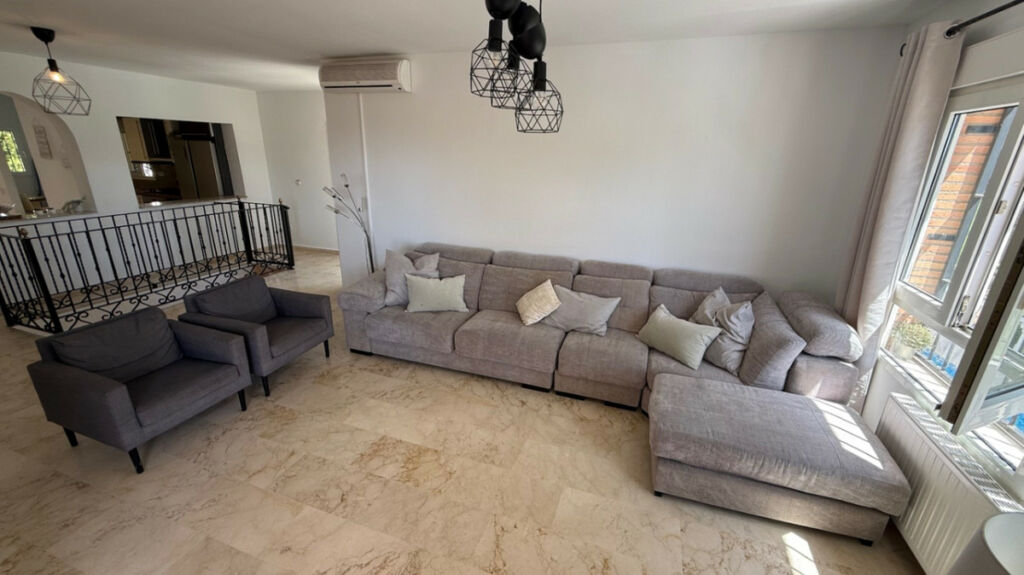 Detached Villa Las Ramblas Golf Alicante - image 7