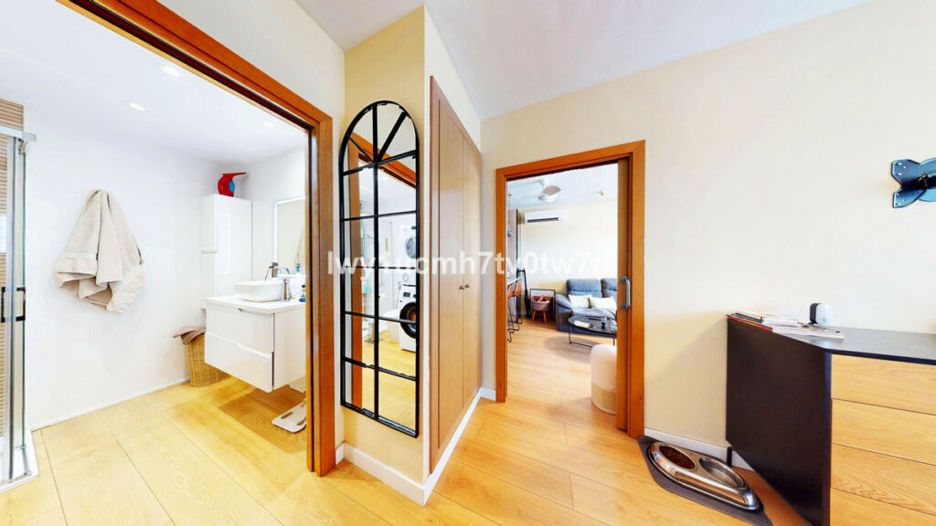 Middle Floor Apartment Puerto de la Torre Málaga - image 7