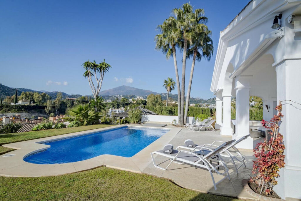 Detached Villa Benahavís Málaga - image 7