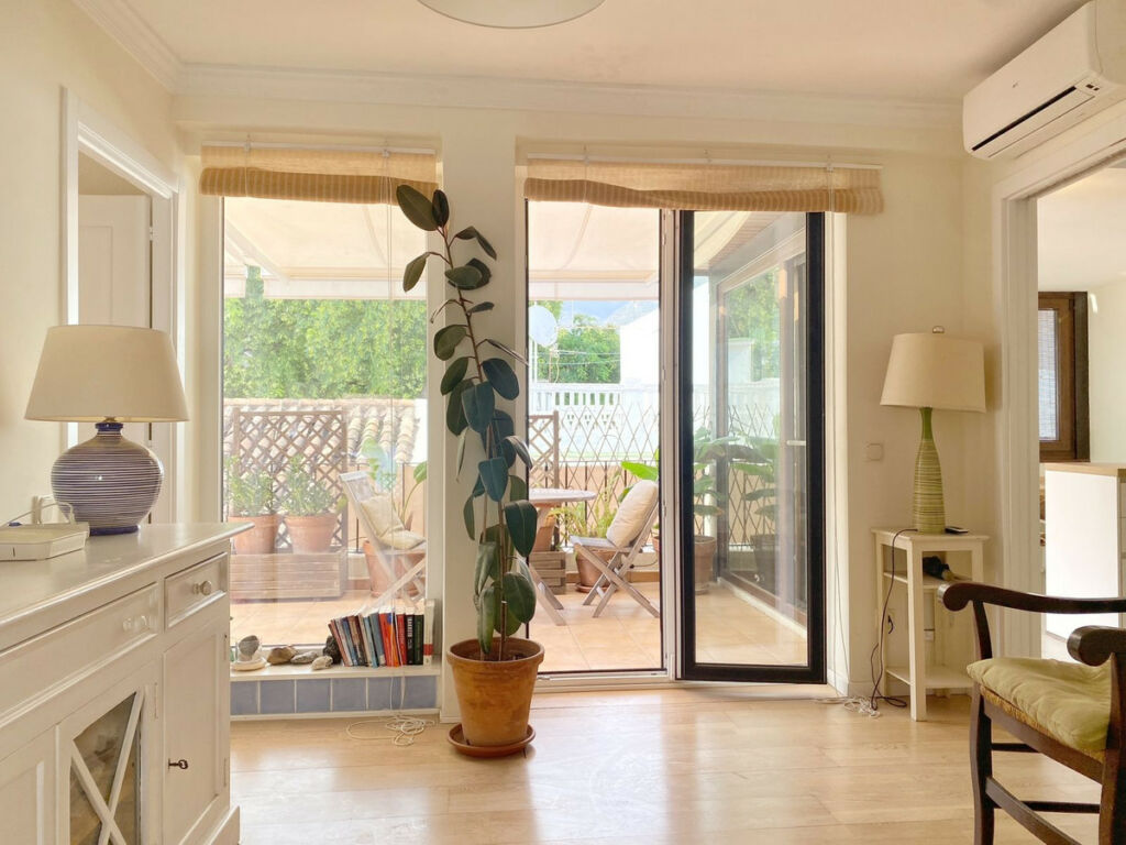Top Floor Apartment Marbella Málaga - image 11