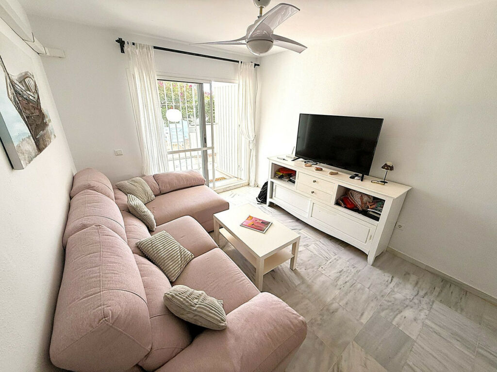 Ground Floor Apartment La Cala de Mijas Málaga - image 7