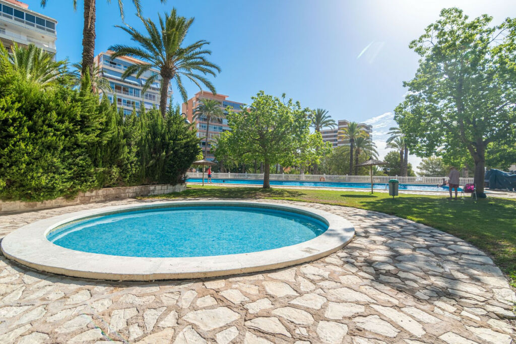 Middle Floor Apartment El Campello Alicante - image 9
