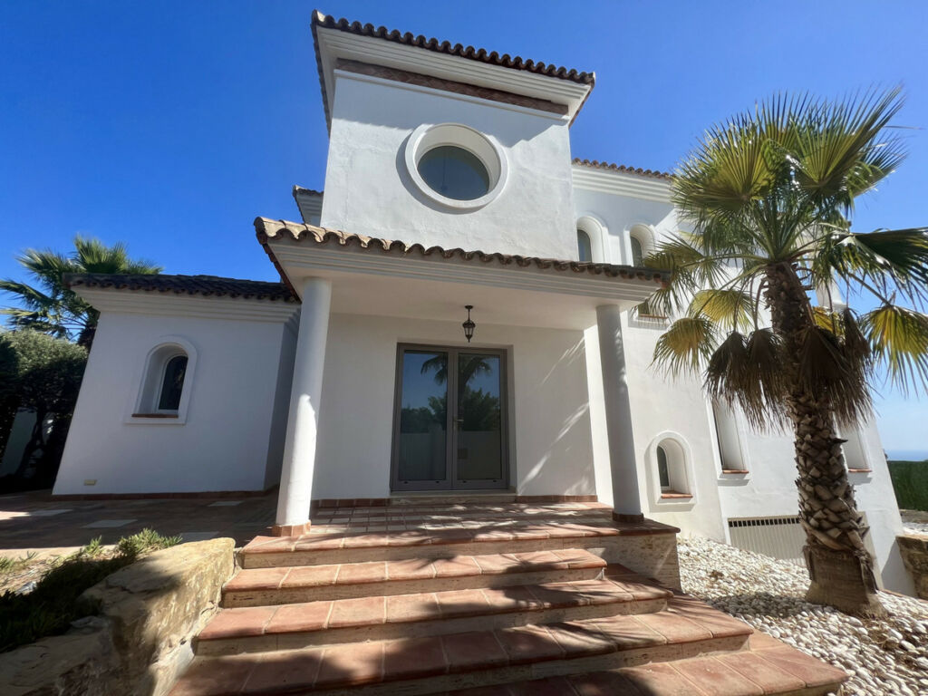 Detached Villa Manilva Málaga - image 7