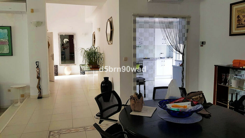 Detached Villa Marbella Málaga - image 7