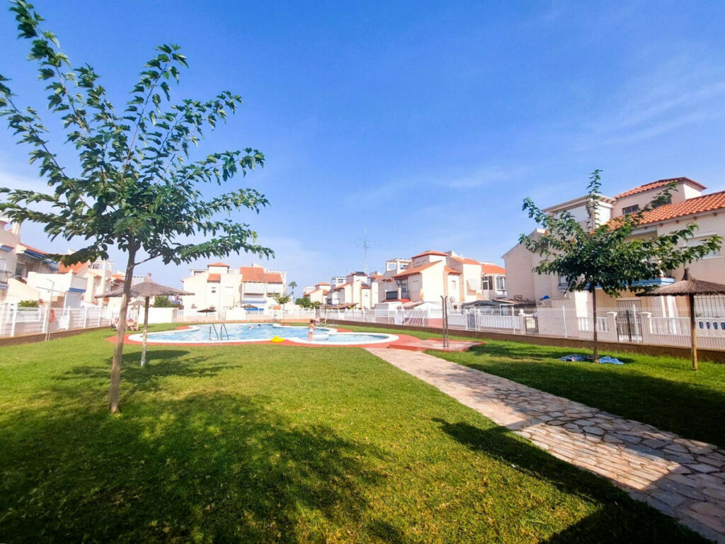 Bungalow Playa Flamenca Alicante - image 5