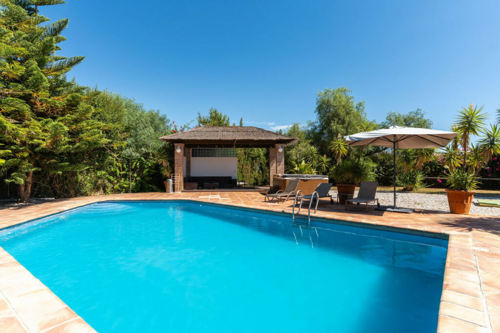 Detached Villa Benahavís Málaga - image 7