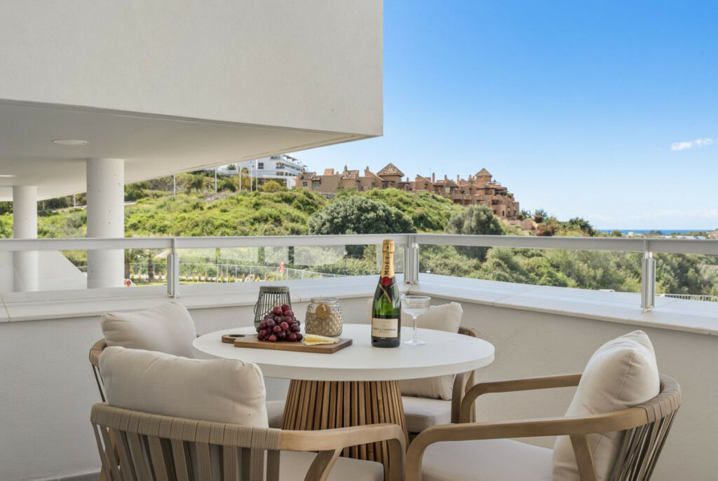 Ground Floor Apartment Estepona Málaga - image 7