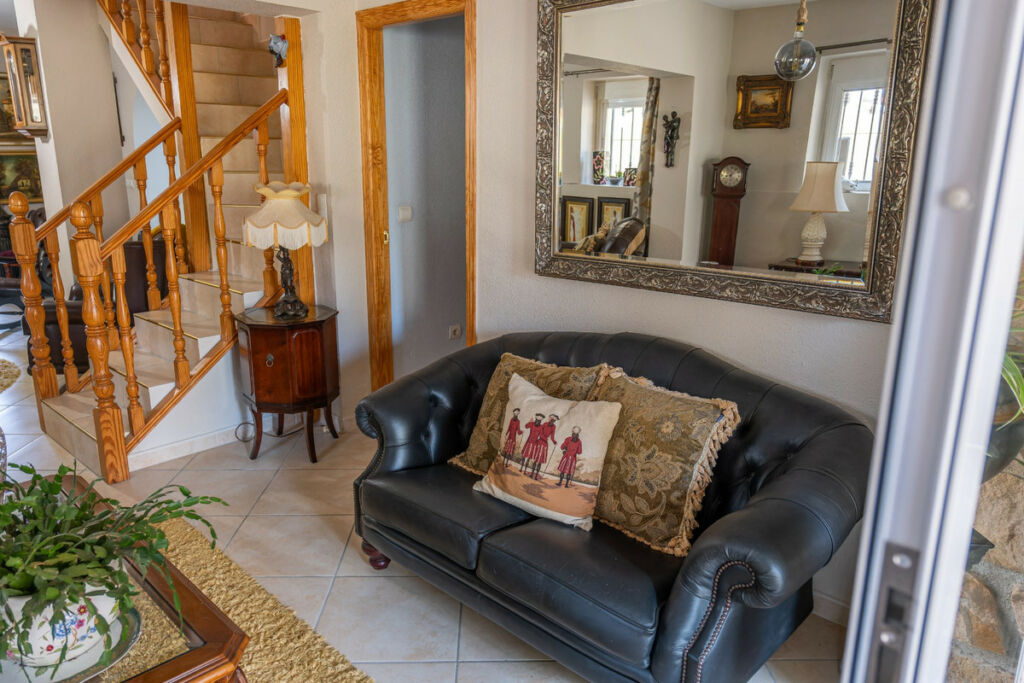 Detached Villa Albir Alicante - image 7