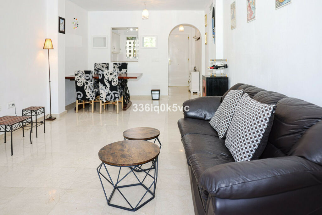 Top Floor Apartment Benahavís Málaga - image 7