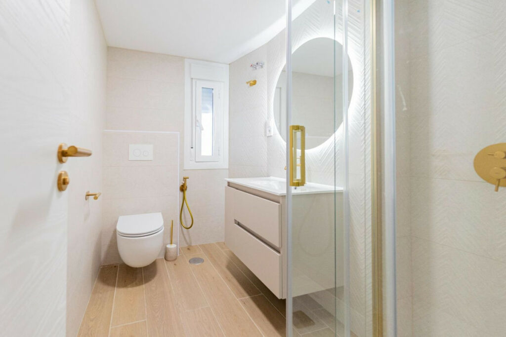 Top Floor Apartment Marbella Málaga - image 7