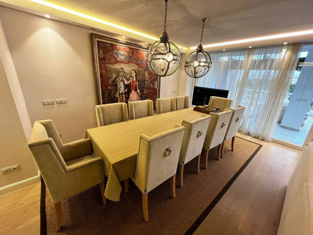Middle Floor Apartment Puerto Banús Málaga - image 7