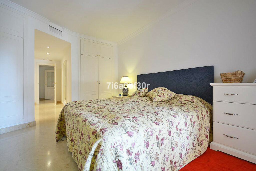 Ground Floor Apartment San Pedro de Alcántara Málaga - image 7