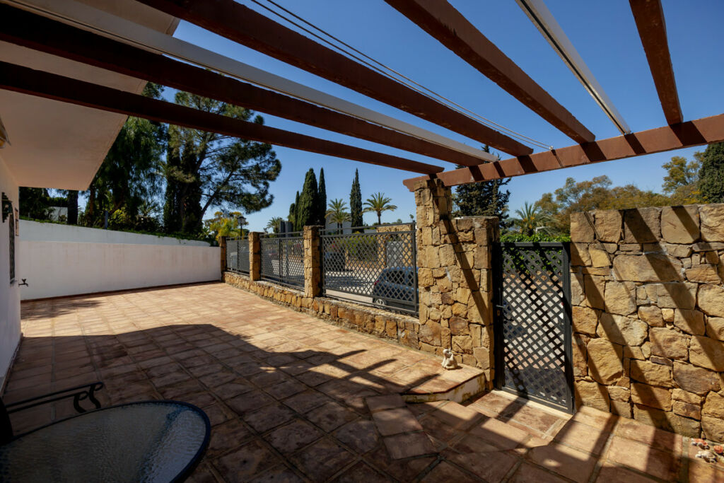 Ground Floor Apartment The Golden Mile Málaga - image 7