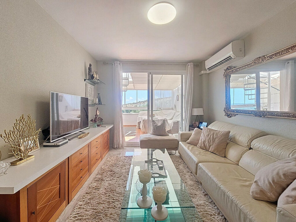 Penthouse Casares Málaga - image 7