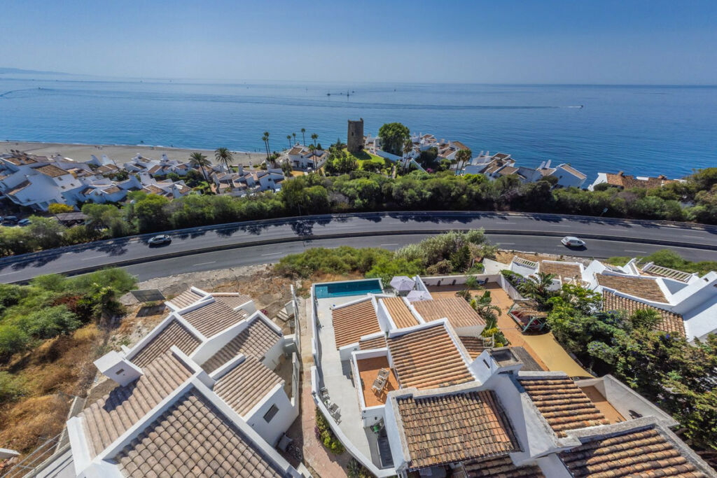 Detached Villa Estepona Málaga - image 71