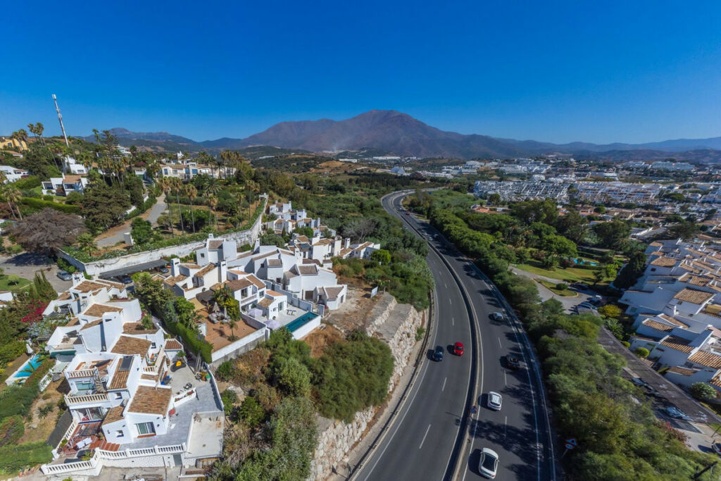 Detached Villa Estepona Málaga - image 73