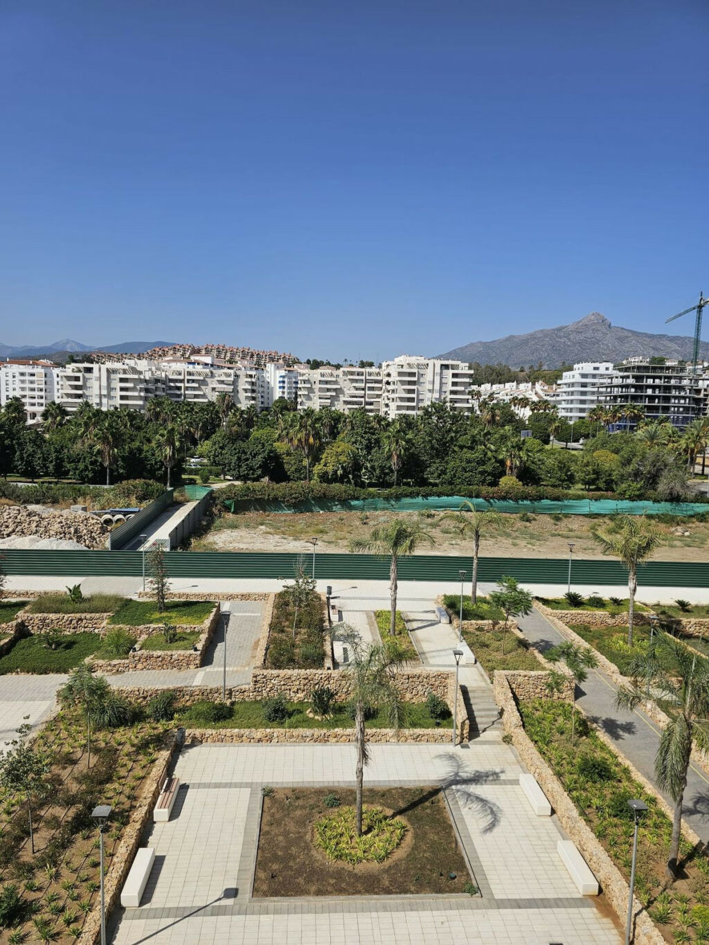 Top Floor Apartment La Campana Málaga - image 8