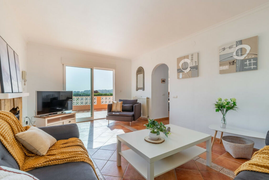 Detached Villa Moraira Alicante - image 8