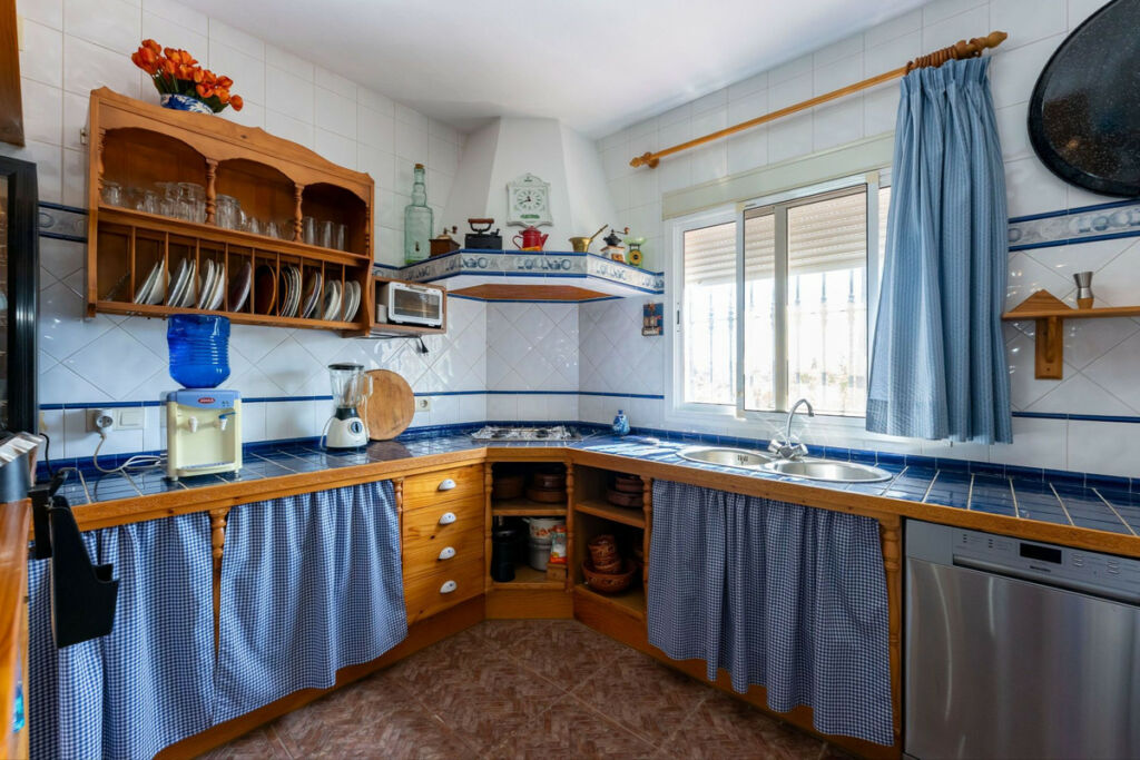 Detached Villa Coín Málaga - image 8