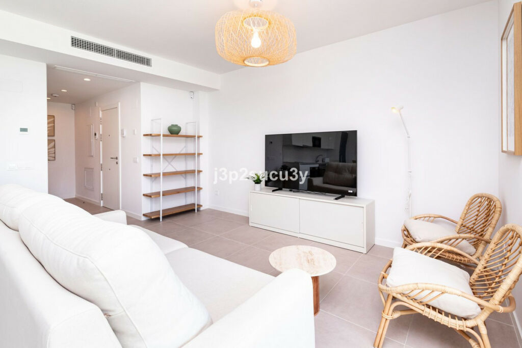 Ground Floor Apartment Bel Air Málaga - image 9