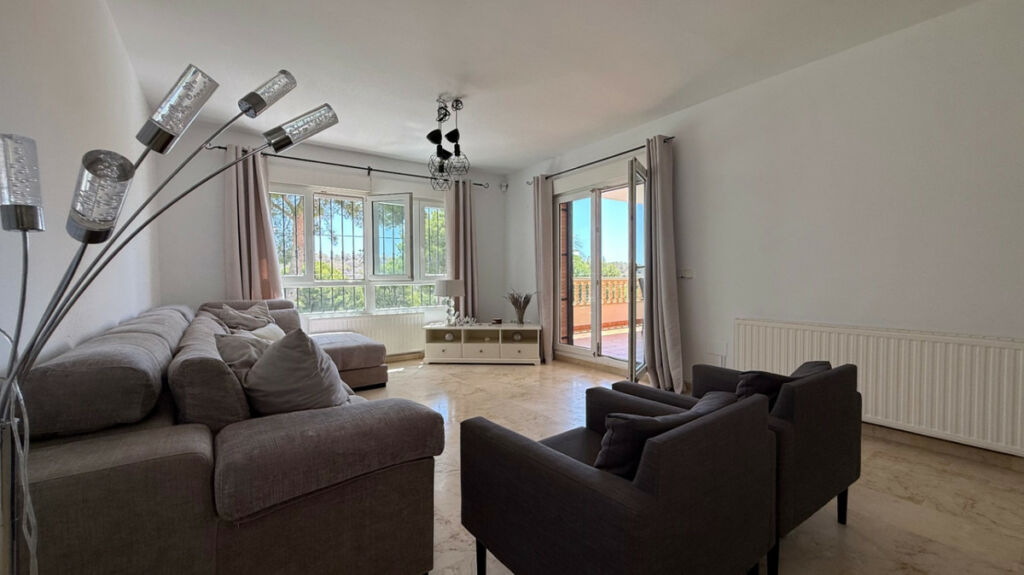 Detached Villa Las Ramblas Golf Alicante - image 8