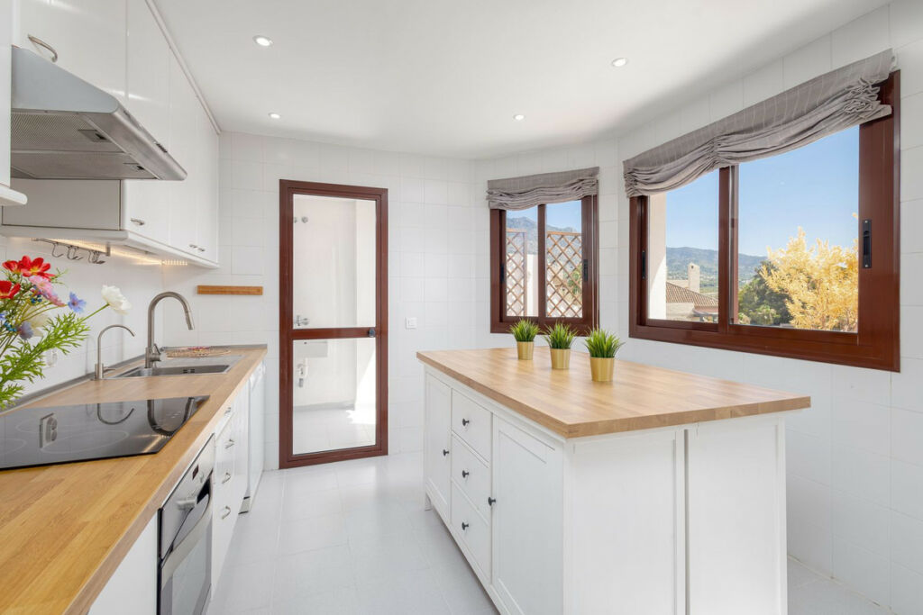 Duplex Marbella Málaga - image 8
