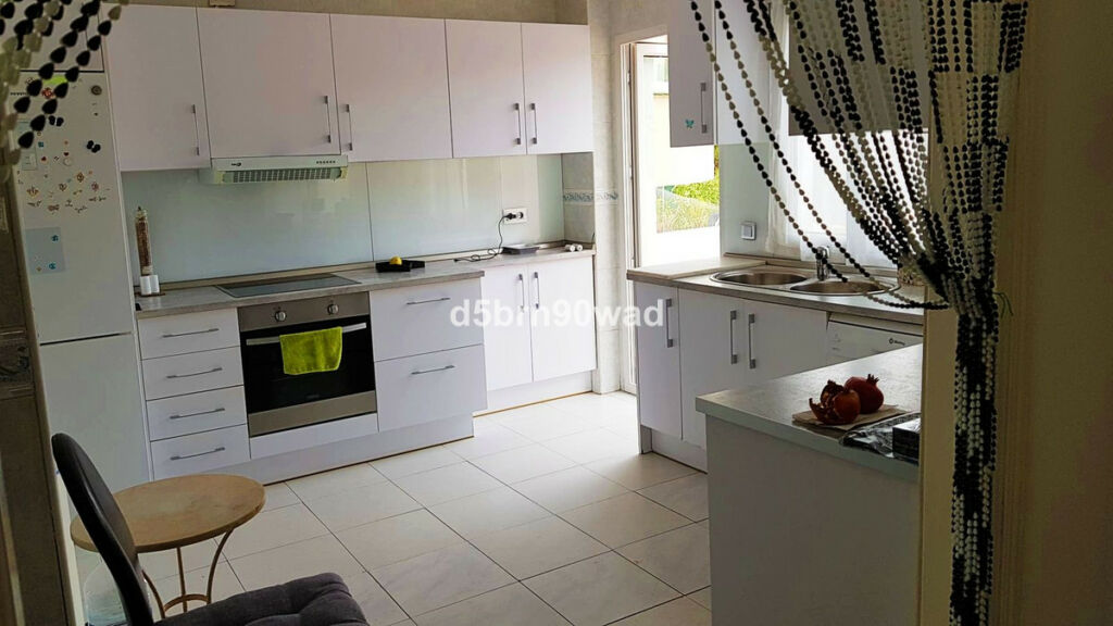 Detached Villa Marbella Málaga - image 8