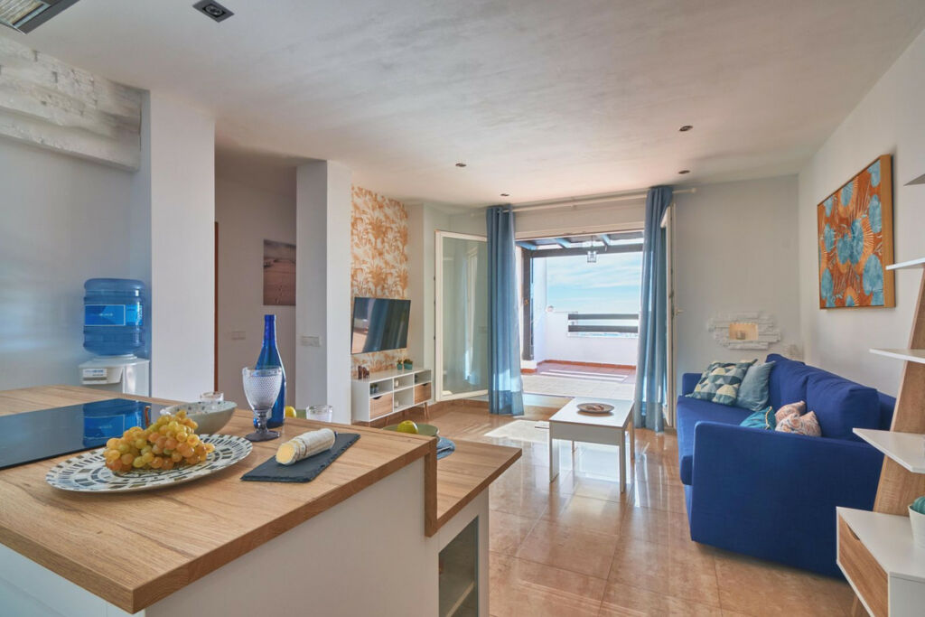 Middle Floor Apartment La Duquesa Málaga - image 8
