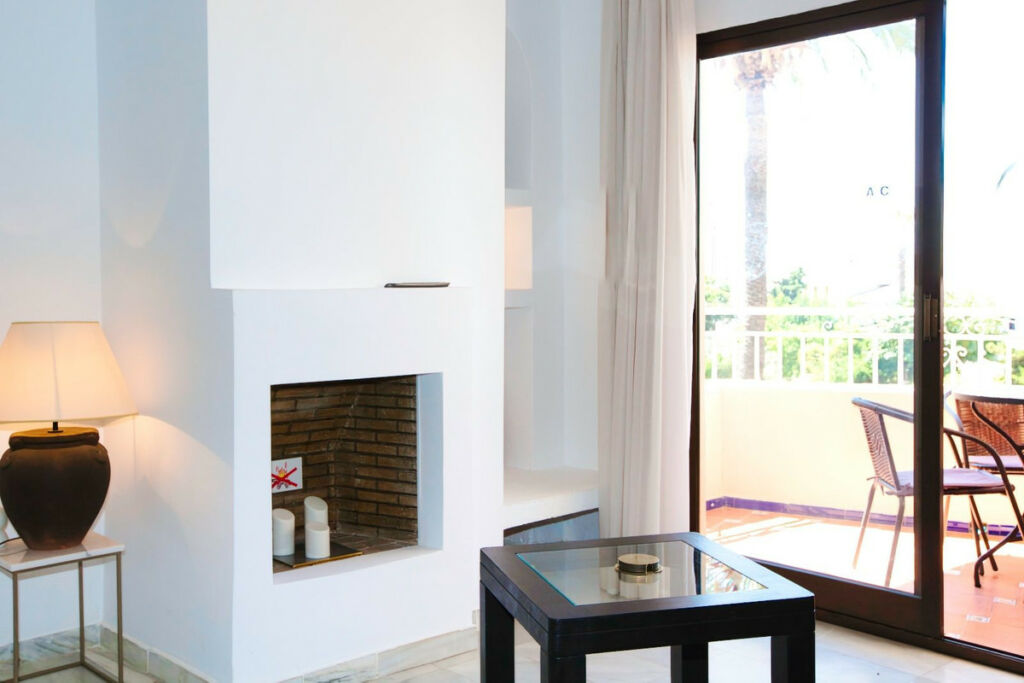 Middle Floor Apartment Mijas Costa Málaga - image 8